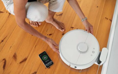 How to Tell if Roomba Is Charging